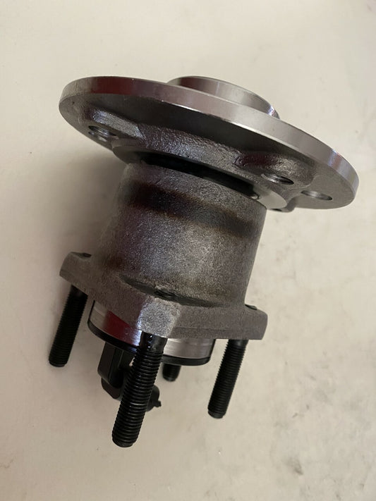 PWK0697 Front Wheel Bearing Hub fits Vauxhall