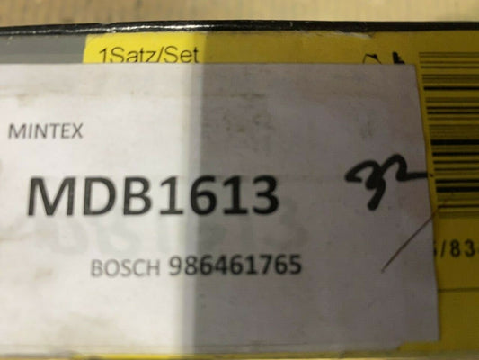 Bosch 0986461765 Brake Pad Set fits Renault