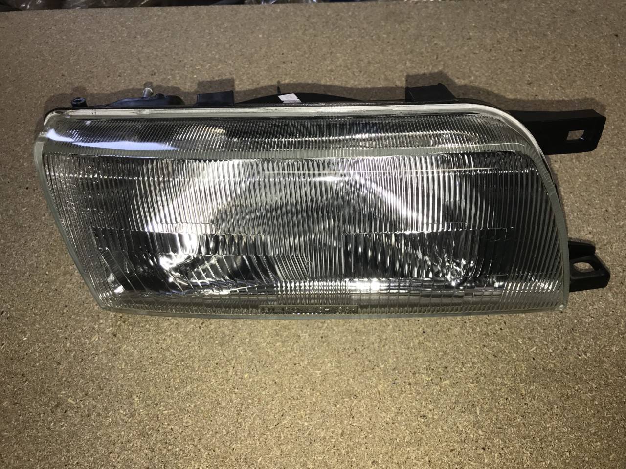 Headlight Lamp Off Side Right Hand Nissan Sunny Traveller Y10 90-00 215-1153R-RD