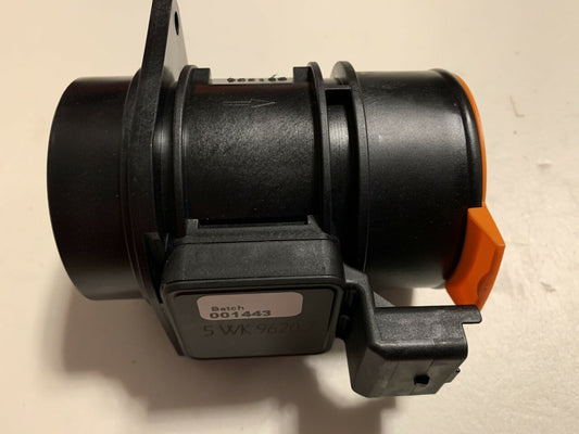 Fuel Parts MAFS040-OE Air Flow Meter fits Mitsubishi Renault Vauxhall Volvo
