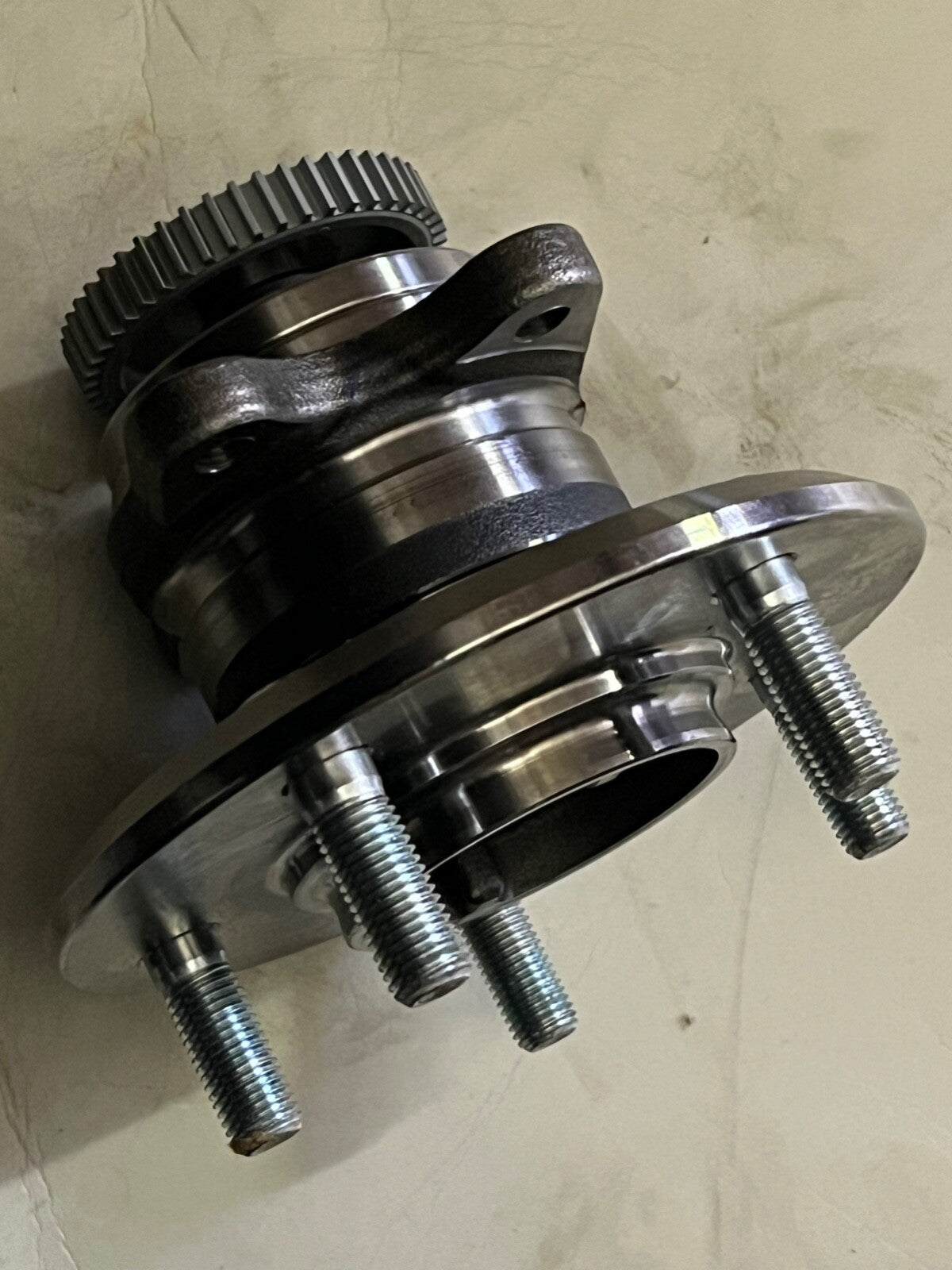 Genuin Hyundai Kia 527303K000 Rear Wheel Bearing fit Hyundai Sonata Kia Magentis