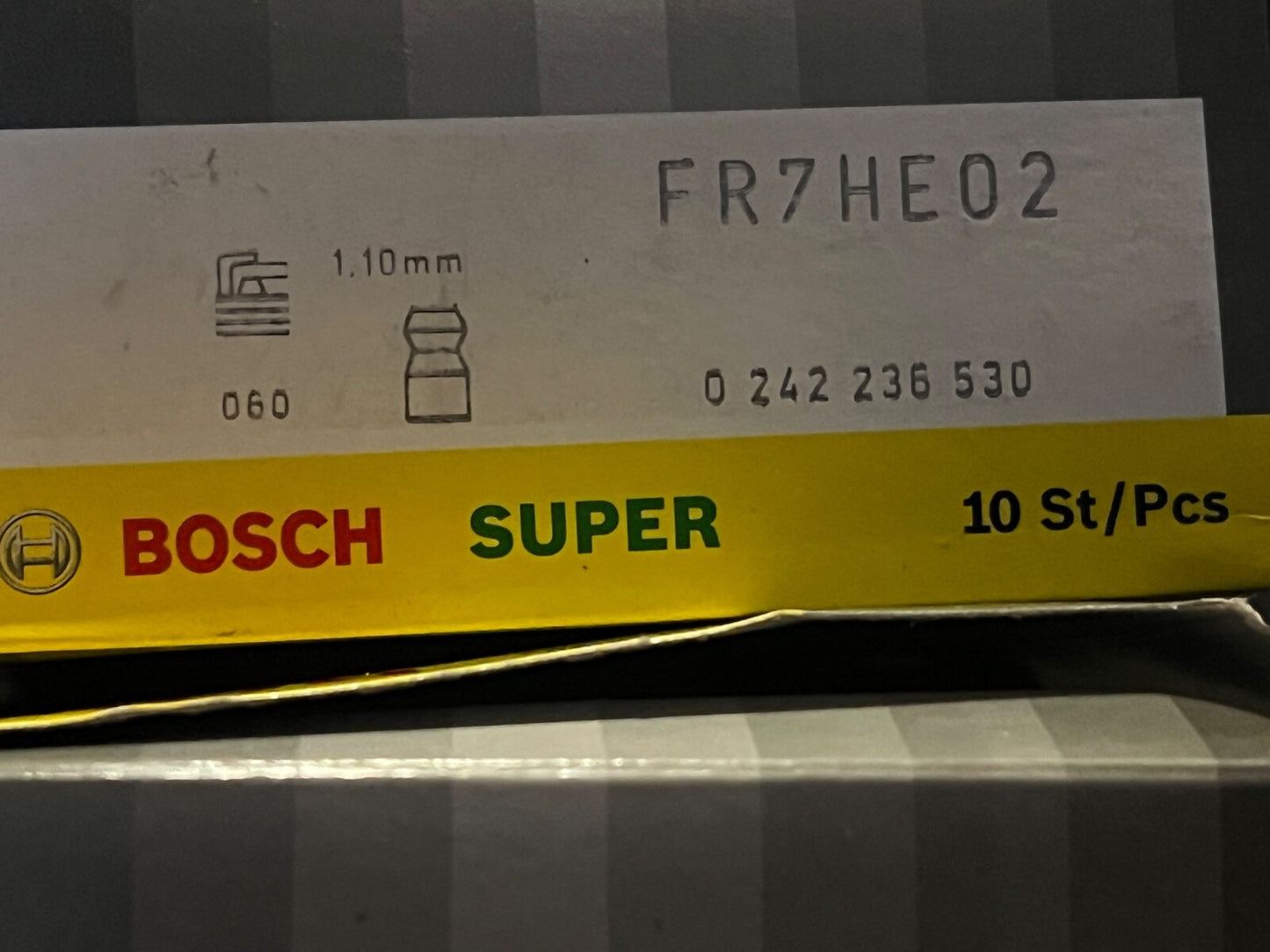 Bosch FR7HE02  0242236530 Spark Plug set of 4