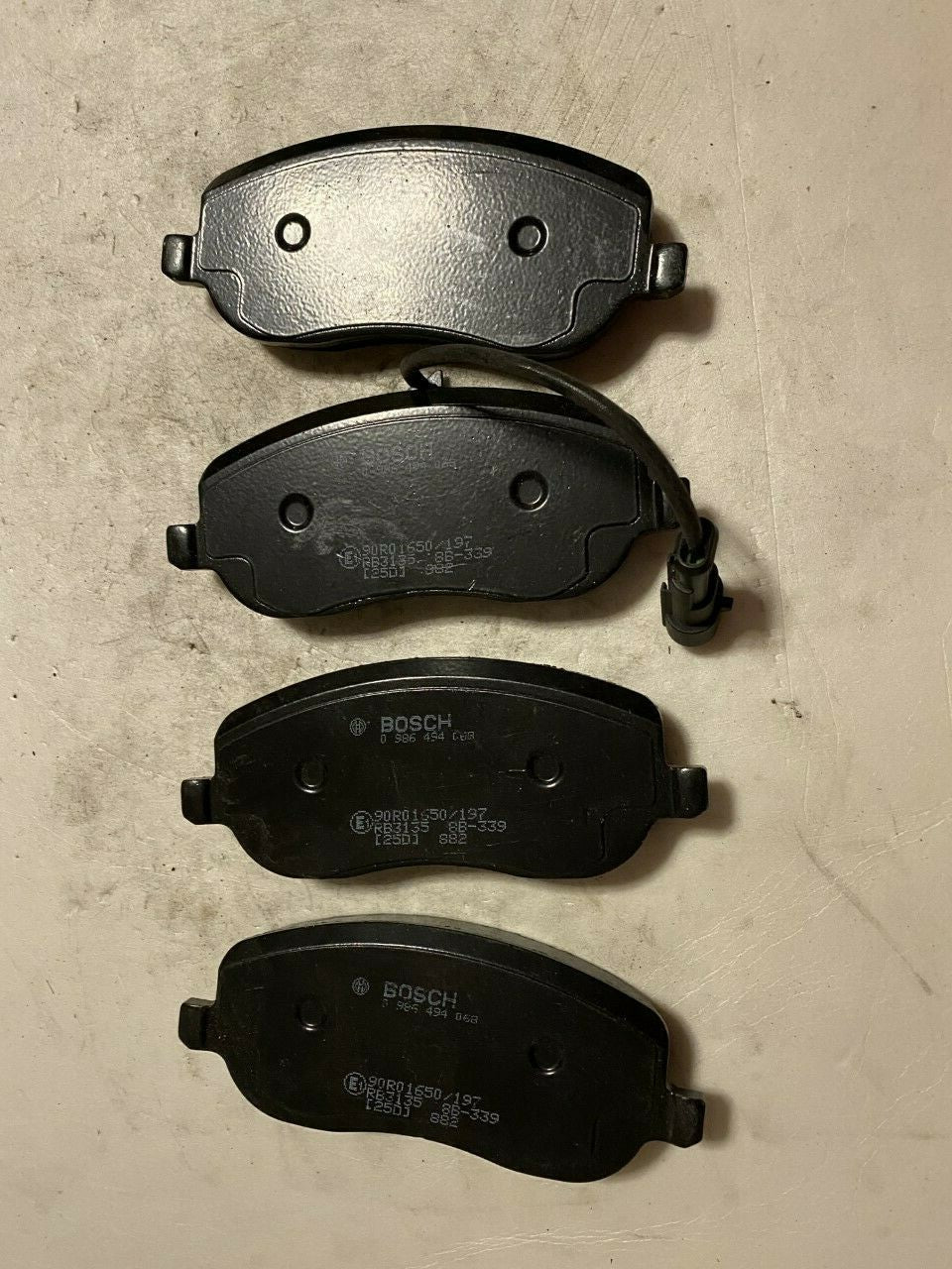 Bosch 0986494068 Brake Pad Set