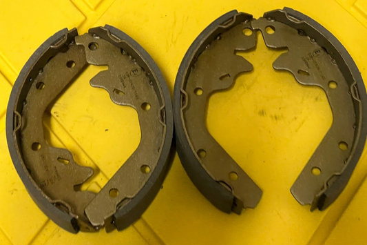 Blue Print ADA104107 Rear Brake Shoe Set fits Chrysler Neon